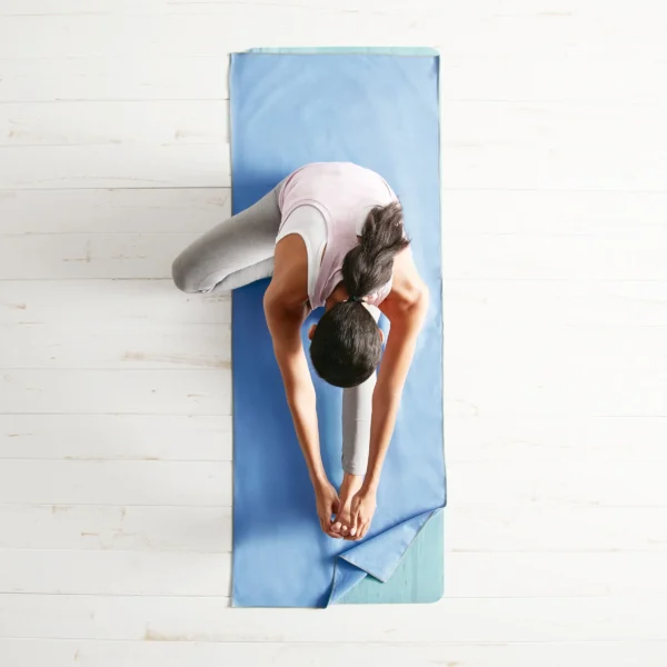 Norwex Large Active Towel With Mesh Bag