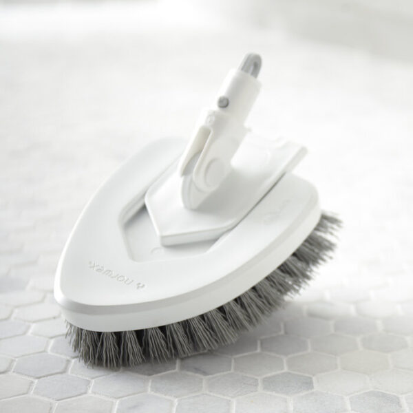 Norwex Hand-Held Tub and Tile Cleaning Set